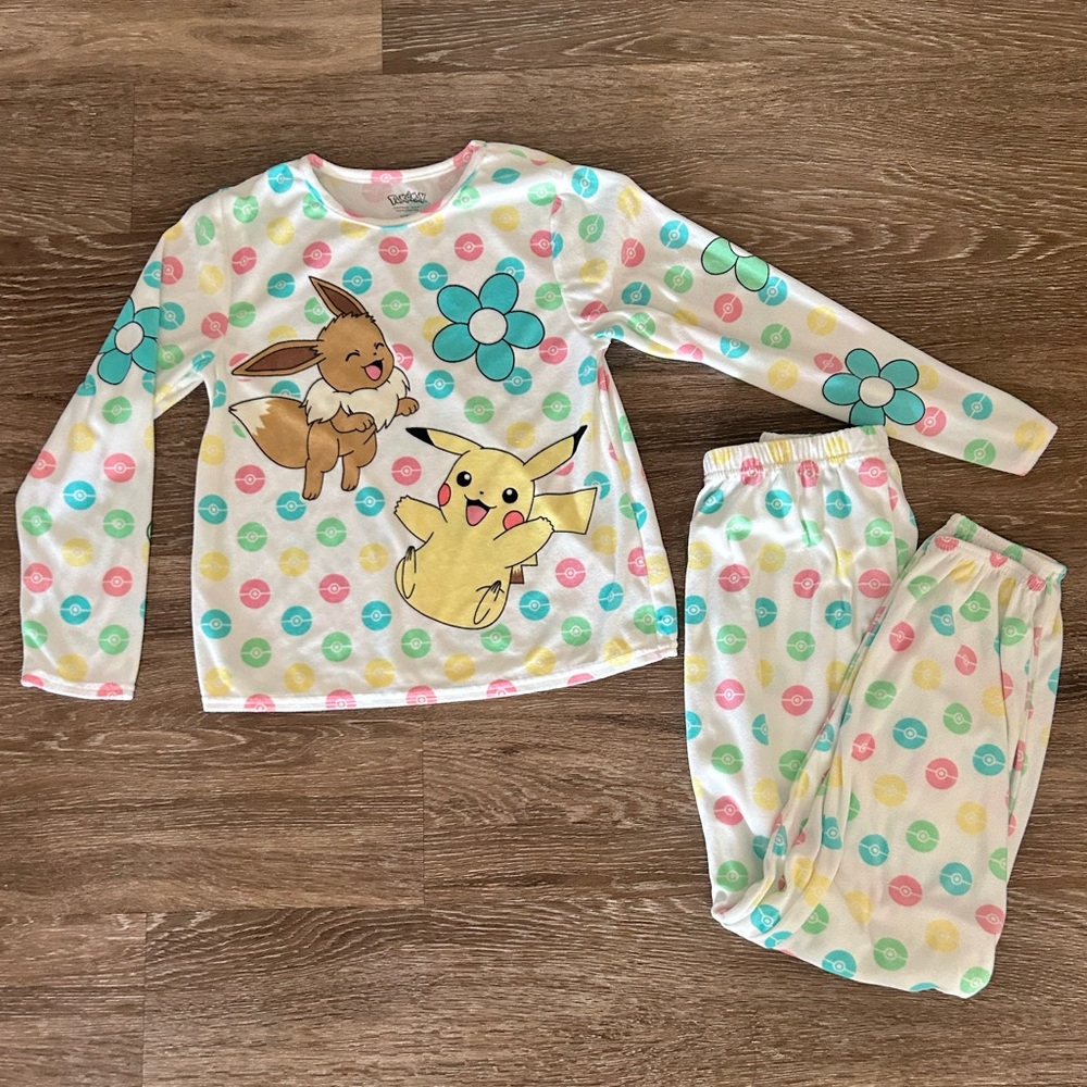 Girls 2-Piece Pokémon Pajama Set Large 10/12 - Picture 2 of 7